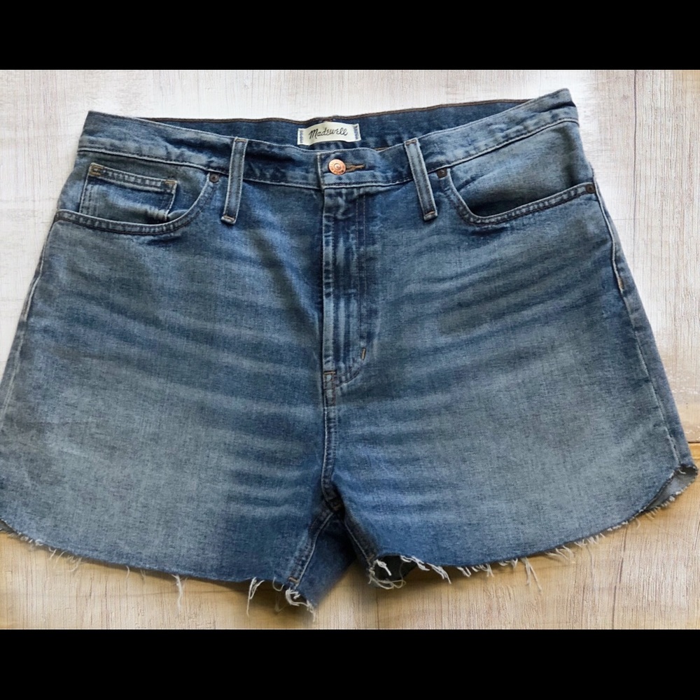 Madewell the perfect jean shorts 32